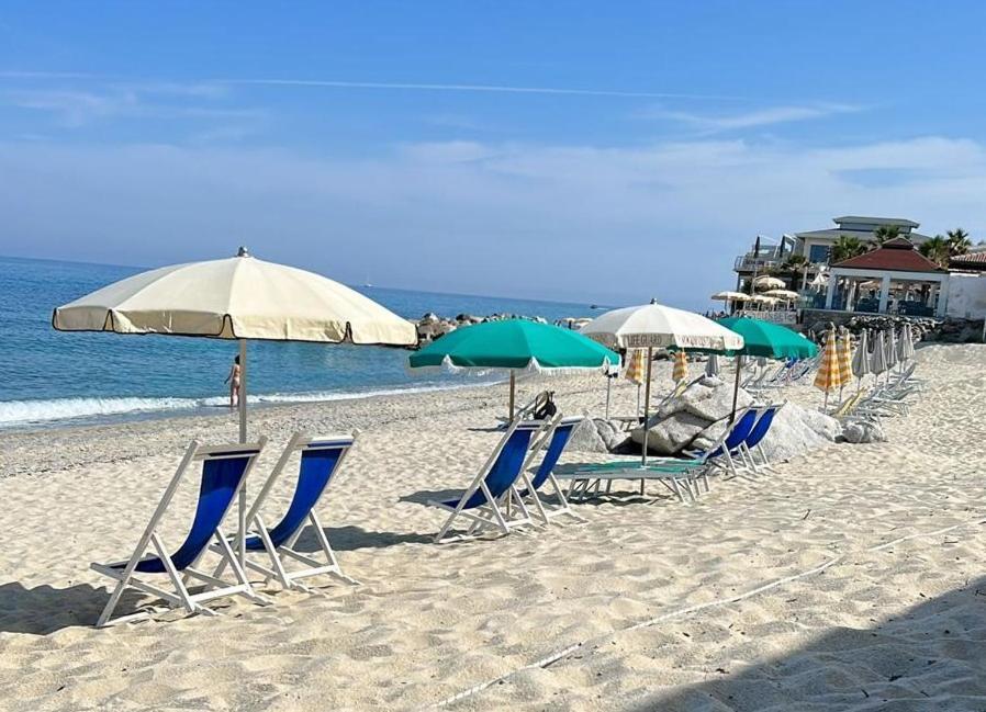 Residenza Gherly Capo Vaticano Eksteriør bilde